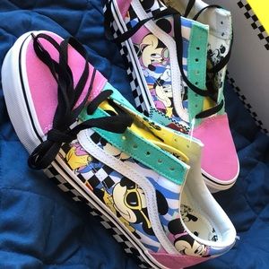 Vans Disney Mickey Mouse NWT size 9/10.5